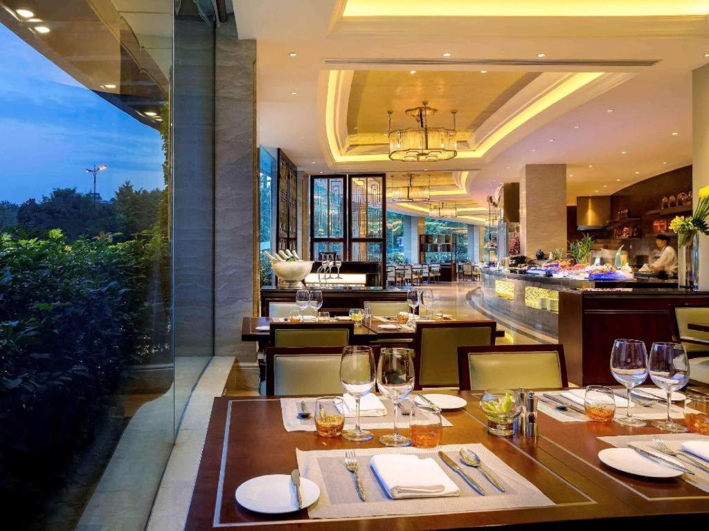 Sofitel Hangzhou Westlake - Few Steps To West Lake, With Panoramic Lake View Terrace Eksteriør bilde
